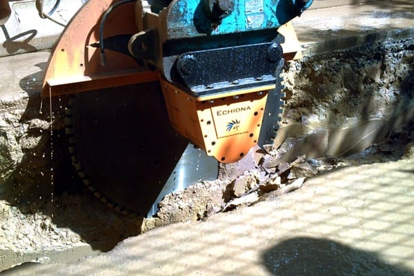 The narrow body length of Echidna diamond rocksaws makes them suitable for trenching jobs